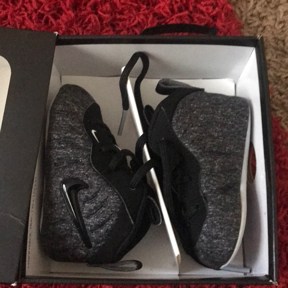 Nike (baby shoe)